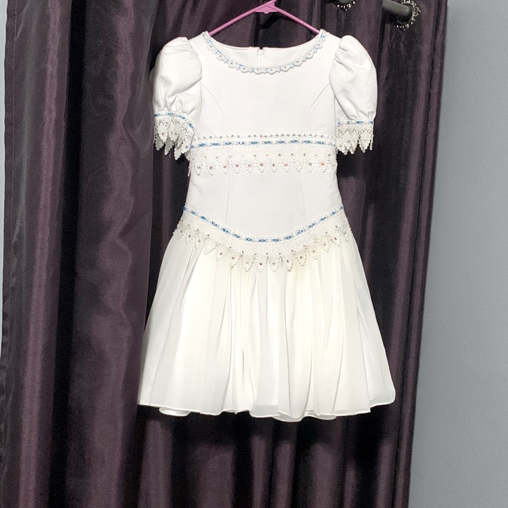 Beautiful pageant dress, worn a few times. Time to finally let go of it
